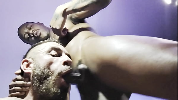 Uma Boa Massagem T&acirc;ntrica Sempre Acaba Em Um Bom Sexo thumbnail