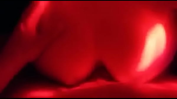 Play MP4 - Ella quer&iacute;a probar algo nuevo