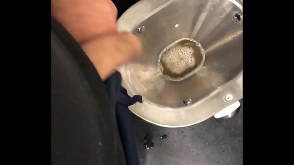 piss watersports train amateur 