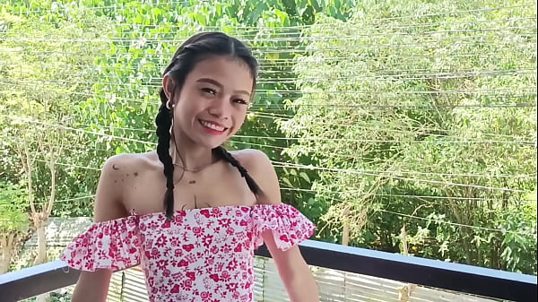 Two Bananas In The Pussy And Mouth Of 18 Year Old Princess thumbnail