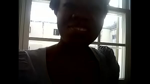 Play MP4 - Ebony Ali Takes of Panties