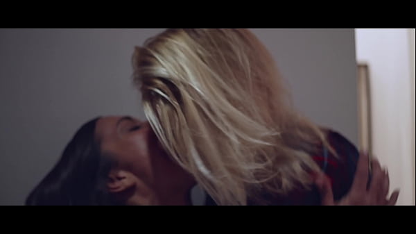 Play MP4 - Alyssa Reece and Cherry Kiss rough lesbian night together