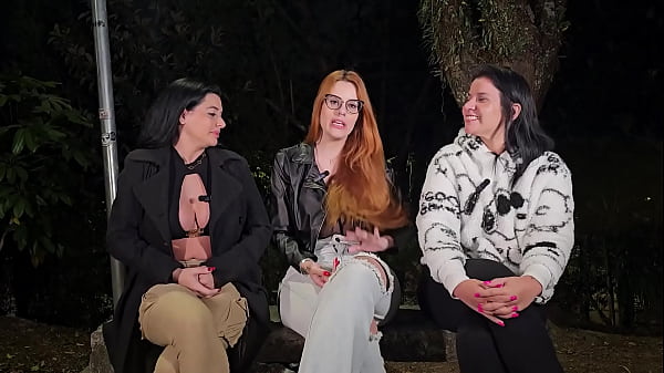 Fomos paraa praça do mirante e fizemos uma bugunça deliciosa muitos machos sedentos para fuder_e nós querendo_putaria