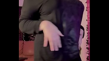 Nonton Plays With Huge Toy And Cums Hard thumbnail