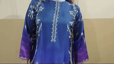 Nonton Mere Dost Ne Mujhe Ghar Bola Kar Chod Dia Hindi Audio thumbnail