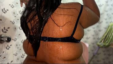 Muslim Arab Big Boobs & Big Ass Hot Egypt Girl Shower In Bathroom After Sex & Pee In Empty Home thumbnail