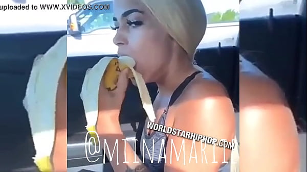Instagram MiinaMariie Deepthroatcucumber in public