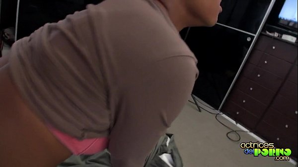 Play MP4 - Bienvenida Noemilk y Jesyka a la Mansi&oacute;n de Nacho Vidal