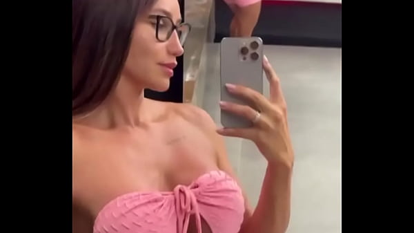 Nonton De Ontem. A Academia Parou Pra Me Olhar, Eu Adoro! Instagram: Agathaliraofficiall thumbnail