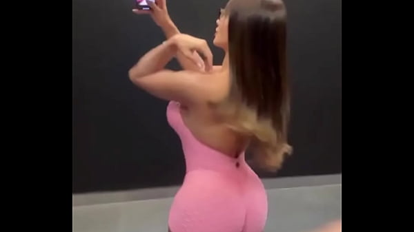 Play MP4 - De ontem&period; A academia parou pra me olhar&comma; eu adoro&excl; Instagram&colon; agathaliraofficiall