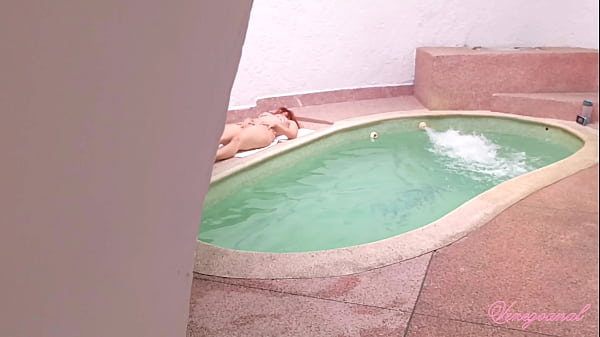 I found this Curly Redhead PAWG masturbating near the pool.. Didn'_t know she was an anal queen video thumbnail