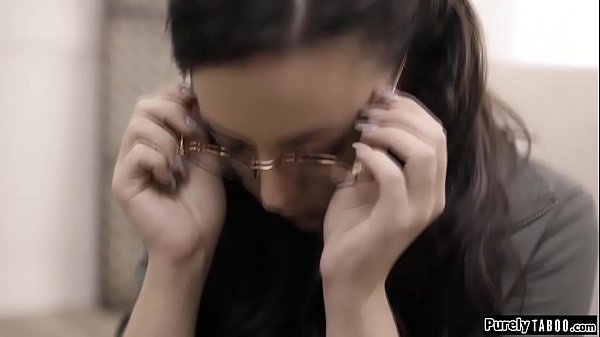 Virgin sucks off social worker_for help