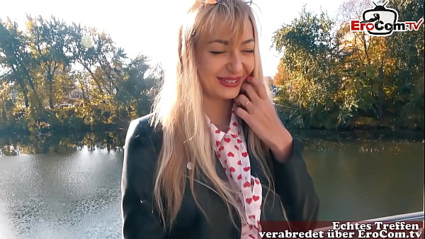 Play MP4 - Echtes Deutsches Blind date auf der Stra&szlig;e mit d&uuml;nner blonder milf schlampe