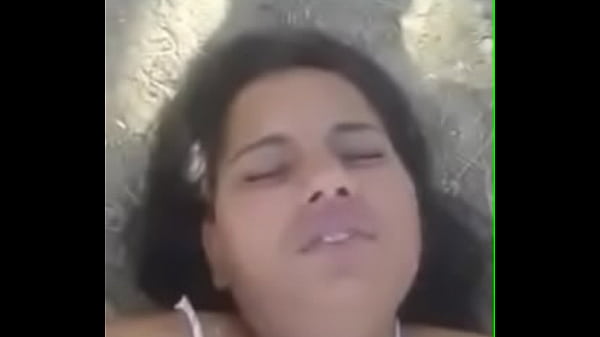 Play MP4 - Indian GF In the fields&period;MP4