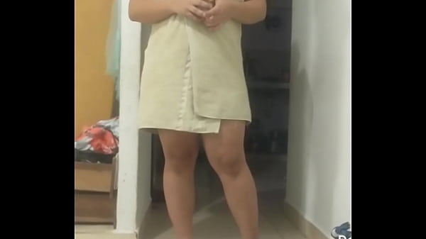 Karol me pide que_le follesin piedad ese_coño