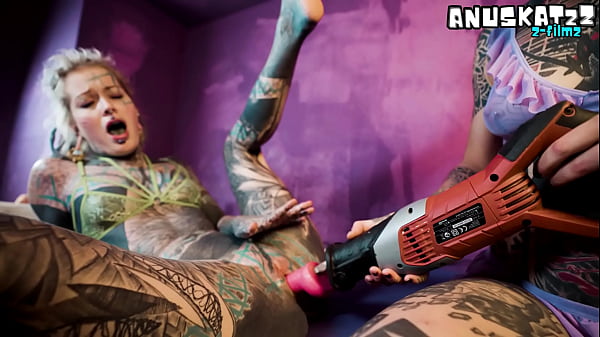 Inked cutie's anal fuck machine squirt atm 