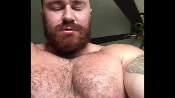 Beefy Muscle Jerkoff 