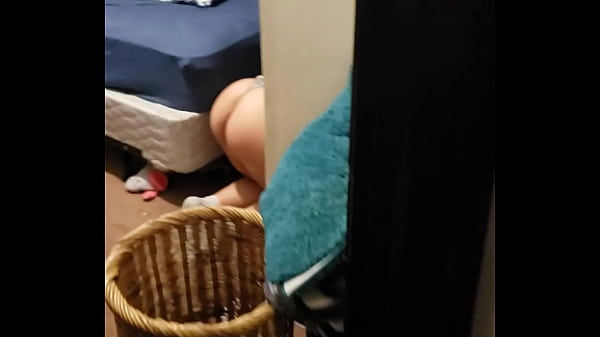 Nonton Horny Masterbating thumbnail