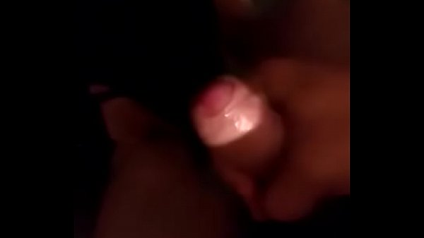 amiguito de Baddo jalandosela