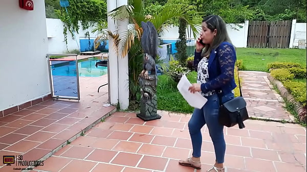 Aprovecho Que Estoy Solo En Casa Y Termino Follandole El Co&ntilde;o A Una Cachonda Desconocida thumbnail