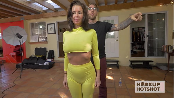 Big boobed veronica avluv begs to get fucked by bryan gozzling 