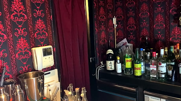 Play MP4 - 150cm貧乳口リ体型の看板娘を店外同伴させてホテルに連れ込み密会SEX！小さな身体に巨根を挿入されて、ガンガン突かれる感じがたまらなくエロい！〆にお店のチャイナ服着せて特濃交尾！ https&colon;&sol;&sol;bit&period;ly&sol;3xCHp4D