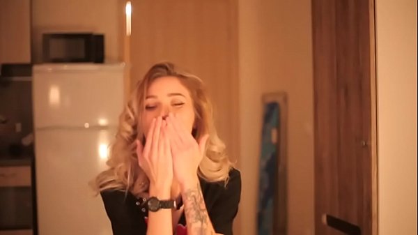 Dancing Camwhore Live On StripCamZ_com