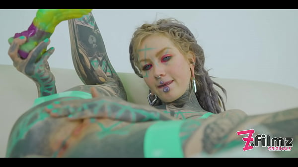 Play MP4 - Tattooed hippie ANAL lover stretching her ANAL and pushes out her prolapse and gets fucked by a big dick