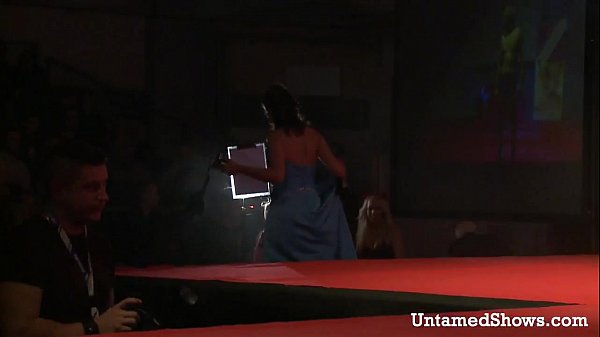 Horny stripper_looking for some hot_time on the stage