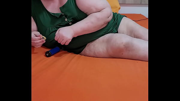 Play MP4 - Coolmarina&period; Madura caliente se desmelena