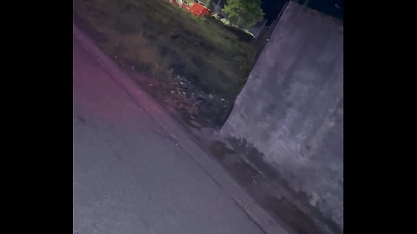 Nonton Un Petit Renard . Plein De Vid&eacute;os Ou Je Me Caresse Et Ejacule Sur Mon Profils... thumbnail