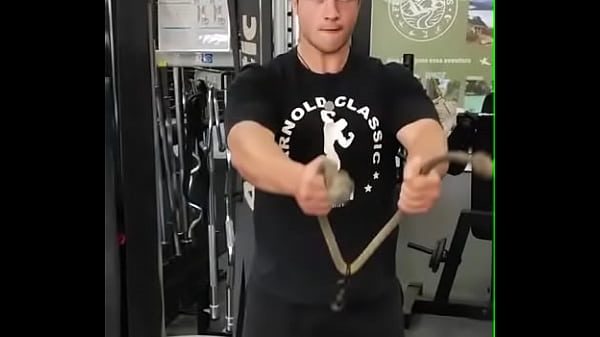 Nonton Academia Cabo Numa Sala De Muscula&ccedil;&atilde;o Anilha thumbnail