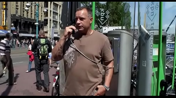 Dark_chocolate hookergives white dude a steaming blow job stimulation