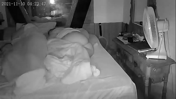 Play MP4 - BBB 23 bunda pra fora