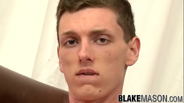 Play MP4 - Skinny dick rider Billy Rock caresses his thick boner