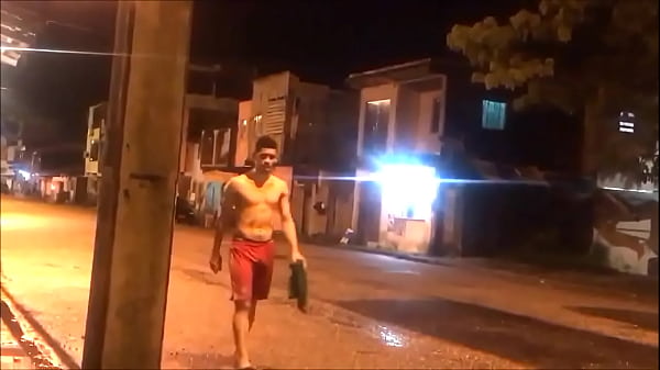 Play MP4 - homens sem cueca &comma; no underwear