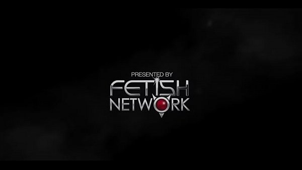 Appealing brunette_loves coarse bondage