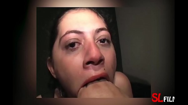 Sexo oral pesado com engasgadas e garganta profunda 