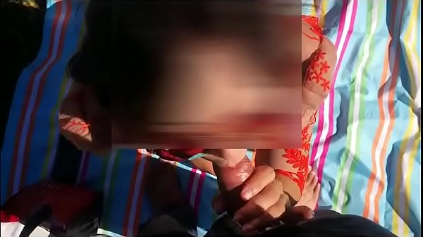 Sexwhile having picnic