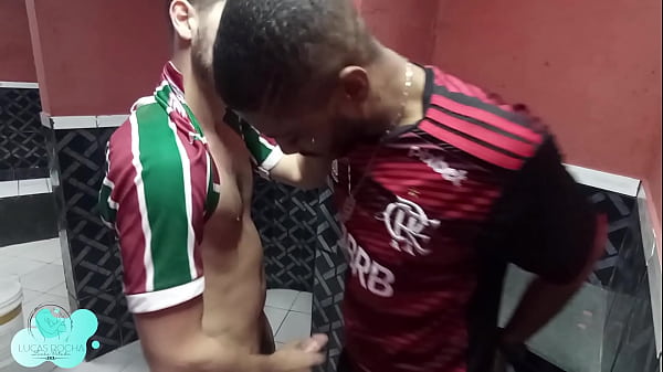 Play MP4 - Flamenguista perdendo aposta pro Tricolor