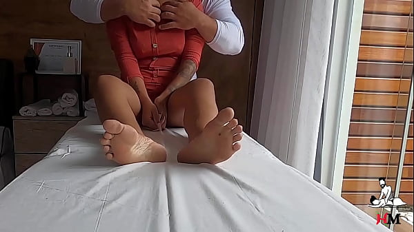 Massagem t&acirc;ntrica 