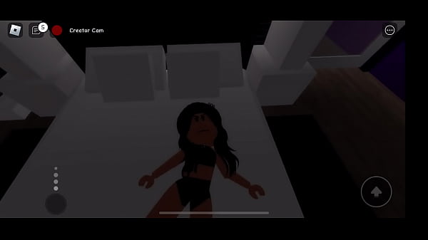 Baddie Gets_Fucked In Brookhaven