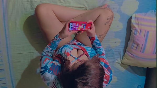 Nonton Free Fire Player Gives Her Pussy To Her Boyfriend While Playing Online thumbnail