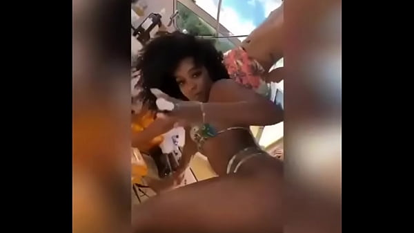 Puta baiana gostosa
