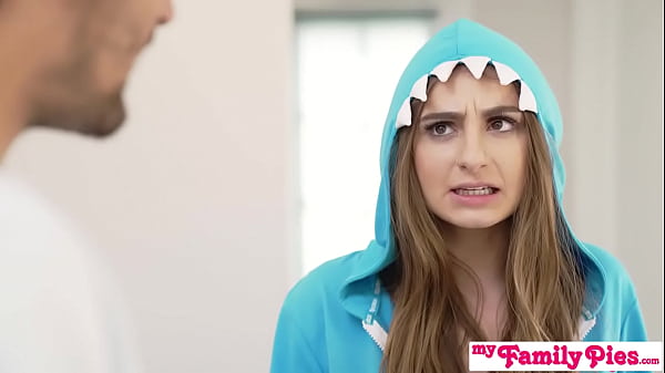 Play MP4 - "Are you drowning in pussy&quest;" Ginger Gray asks Penelope Kay -S26&colon;E3