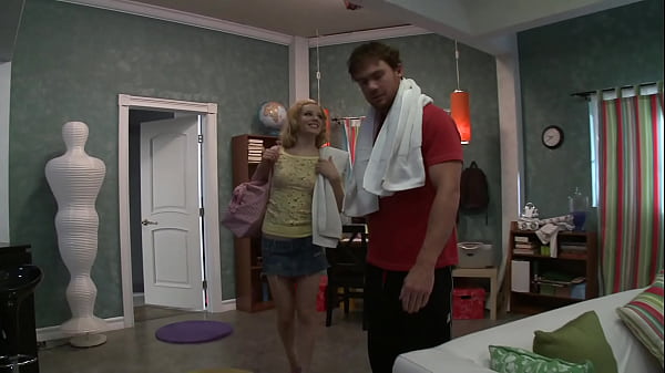 Nonton Blonde Ally Ann Rides The Sybian Then Rides A Cock In A Hardcore Scene thumbnail