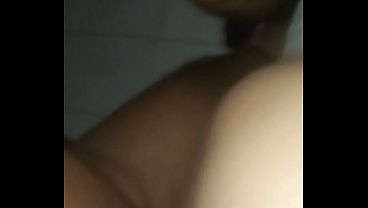 Chico de folla a pareja bisexual trio por primera vez cornudo y mujer cogidos por vergo desconocido asta correse