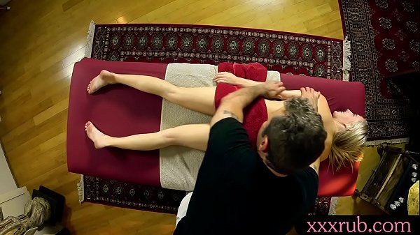 Cute client gotgood massage and pounded