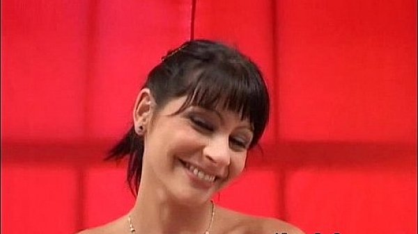 Nonton Gorgeous Latina Teen Mora Leon 51 thumbnail