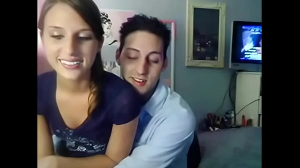 Play MP4 - 18-Year-Old Accepts Dare to Fuck BF Live